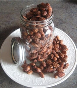 Easy Cinnamon Sugared Almonds, the perfect snack